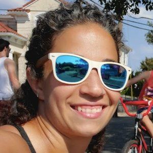 Meet your Posher, Christine